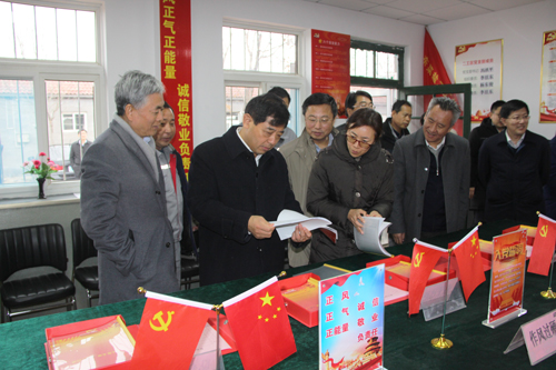 省委组织部党员教育中心主任马文胜到菜央子盐场调研党性教育基地建设工作